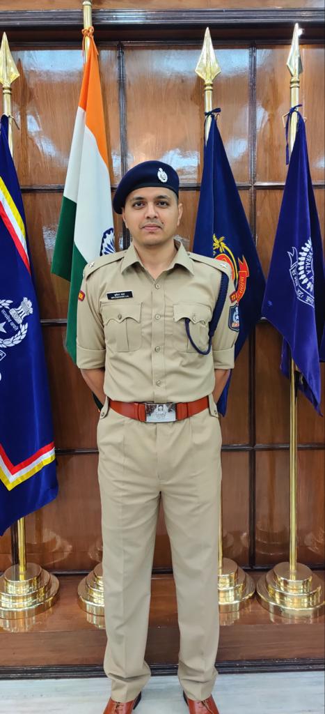 mrugendra-lal-ips-upsc-ranker-vishnu-ias