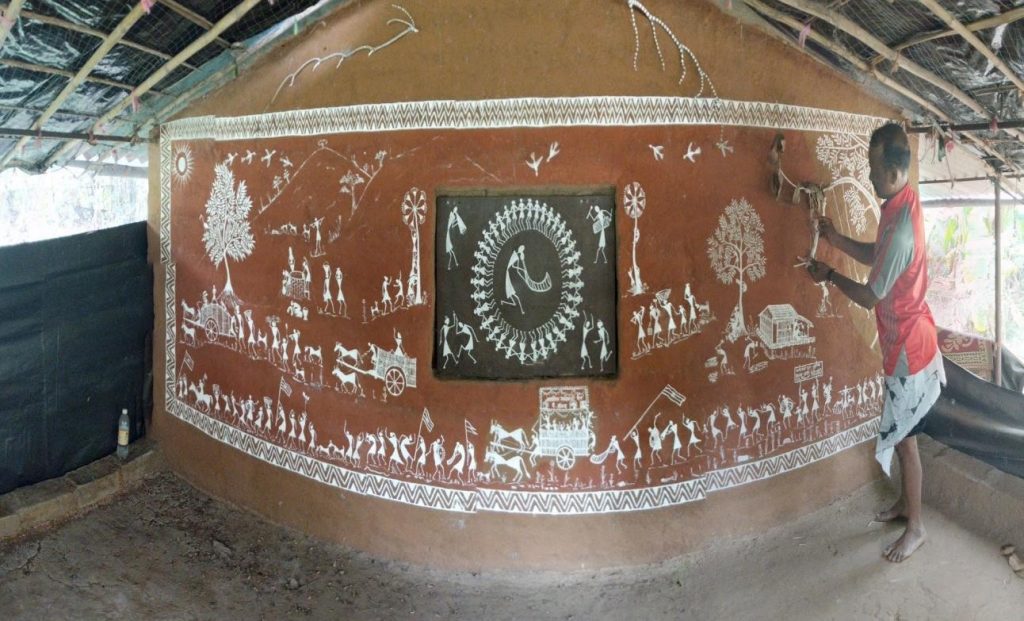 Warli-Art-on-Dried-Mushrooms-Peek-Inside-a-Unique-Tribal-Hamlet-upsc-anthropology-vishnu-ias